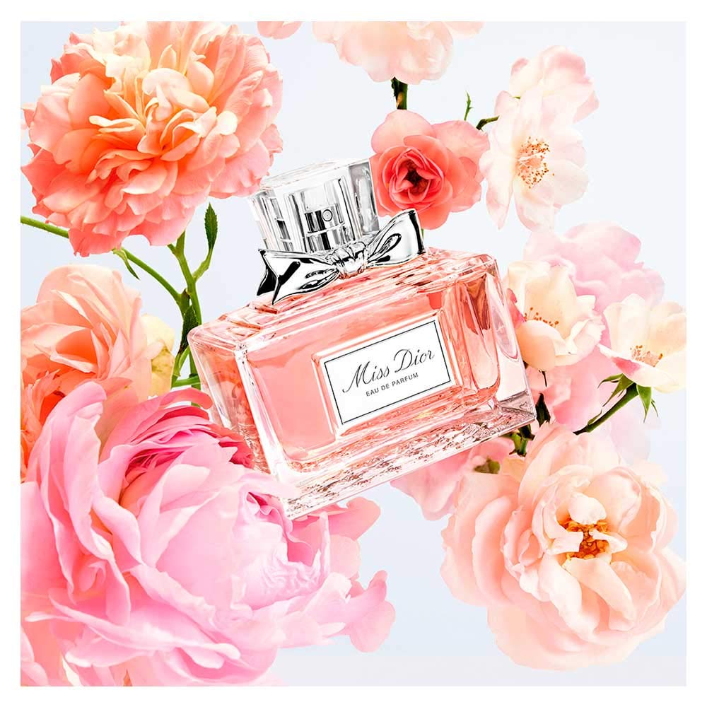Eau De Parfum Spray 3.4 Fluid Ounce J7720