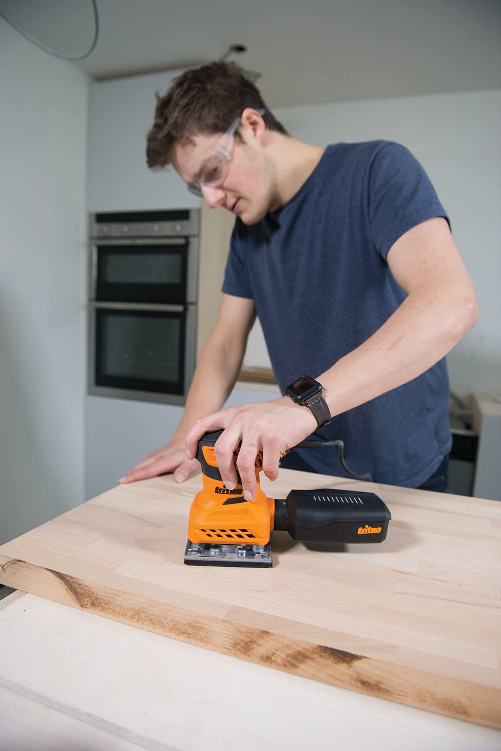 1.6 Amp Orbital Palm Sander 1/4" Sheet X53607